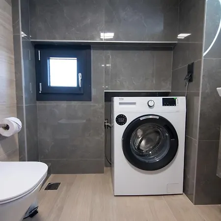 Rafaela アパート フロギタ