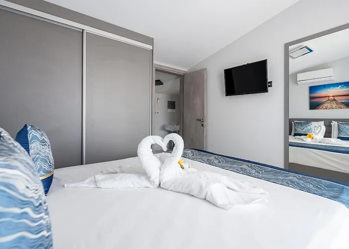 Rafaela * 弗洛伊塔